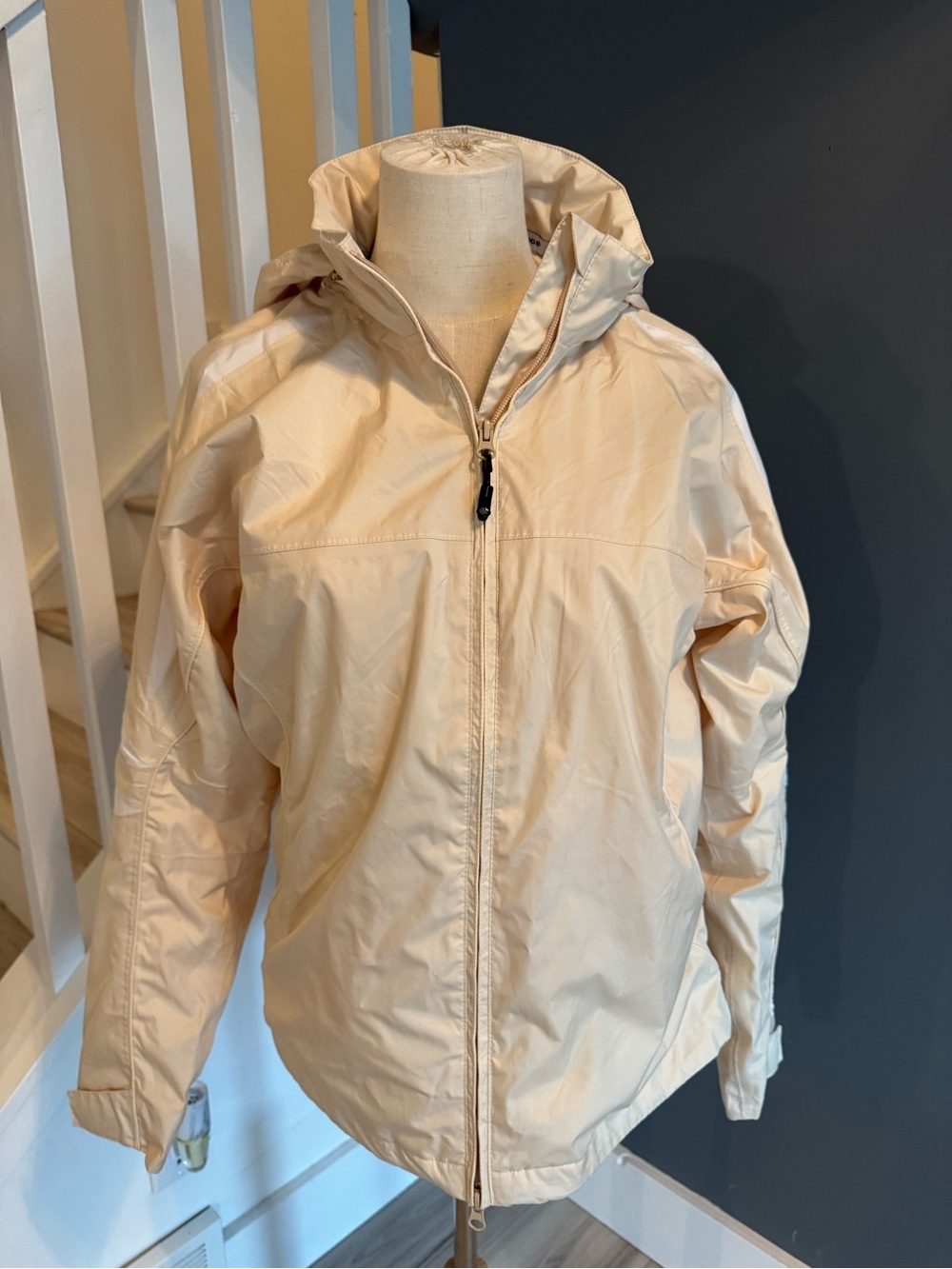 Sunice Storm light yellow / cream Hooded Lightweight Jacket Windbreaker L